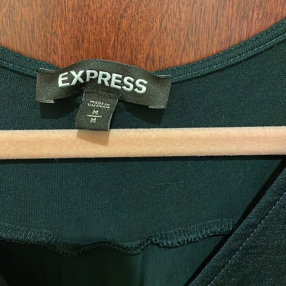 Emerald Green Express Blouse - Picture 2 of 4